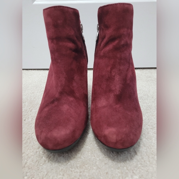 GEOX Heeled Bootie - Garnet, size US 9.5 - Picture 2 of 10